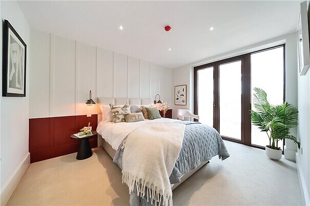 Carlyle - Bedroom 1