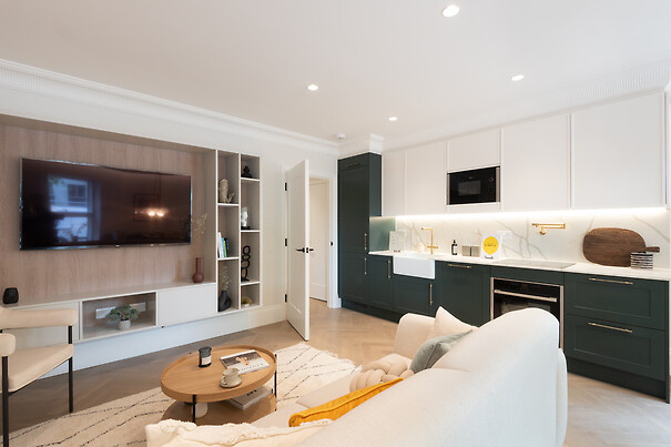 The Carlton - Living